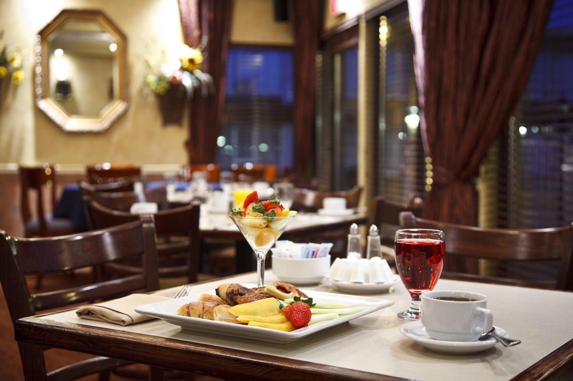 מונטריאול Auberge Royal Versailles מראה חיצוני תמונה