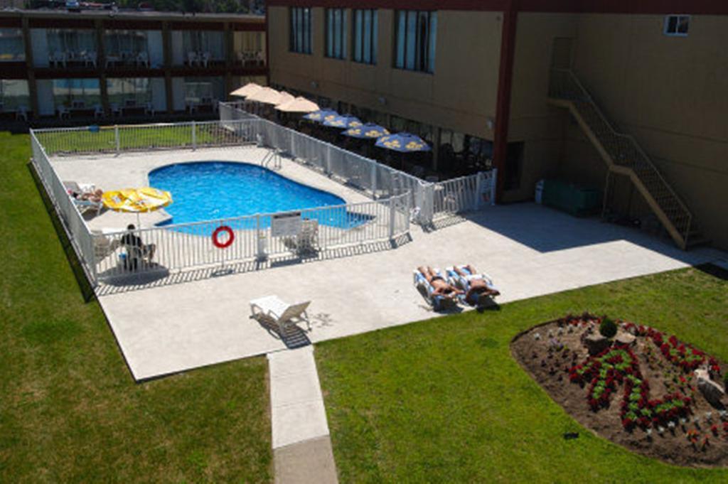 מונטריאול Auberge Royal Versailles מראה חיצוני תמונה